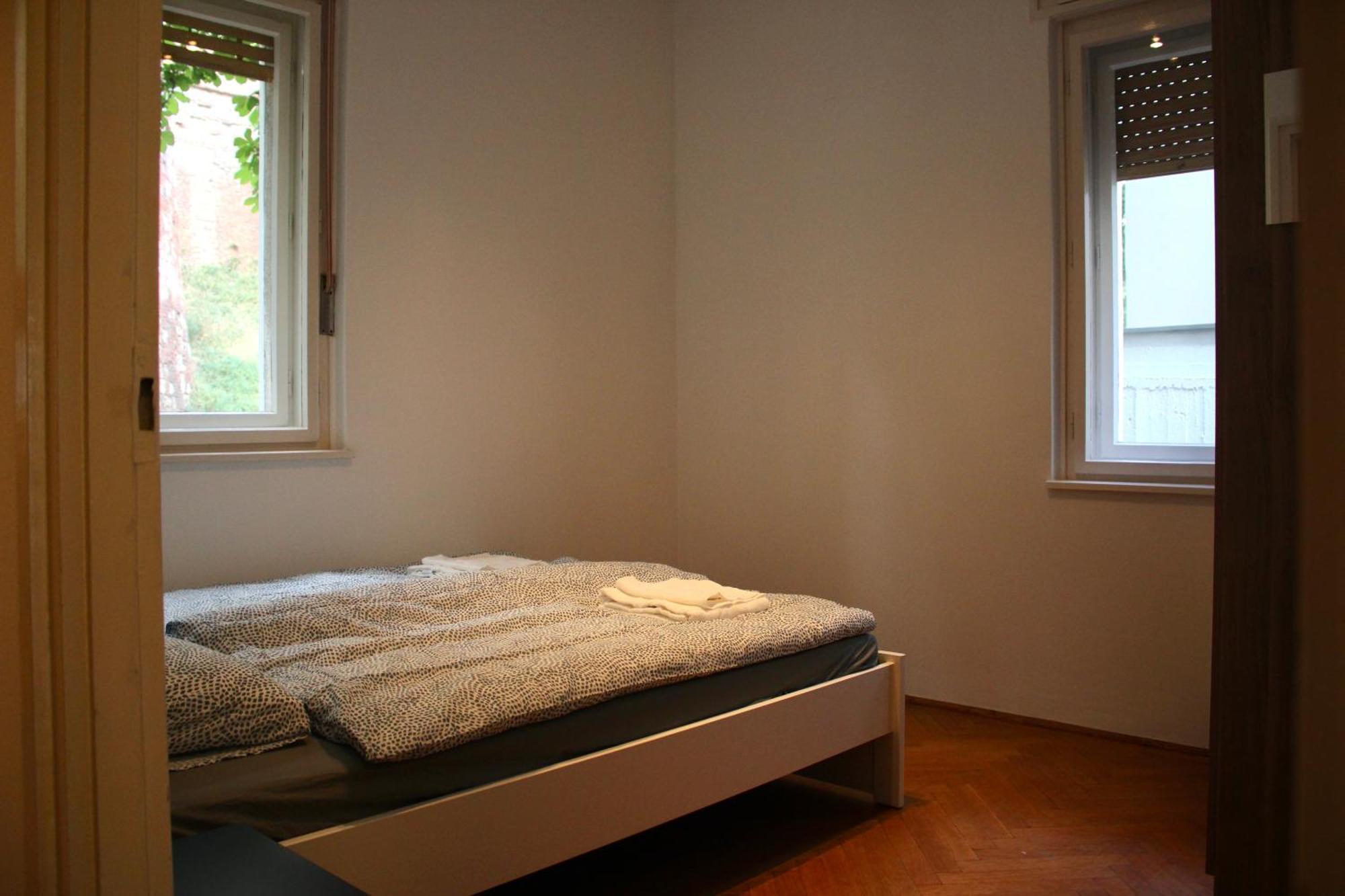 Castle Stallion Apartment บูดาเปสต์ ภายนอก รูปภาพ