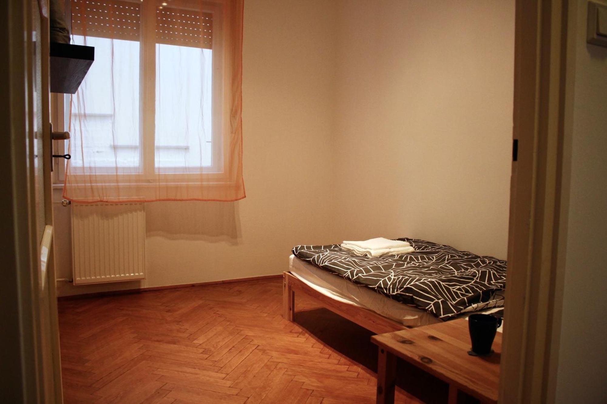 Castle Stallion Apartment บูดาเปสต์ ภายนอก รูปภาพ